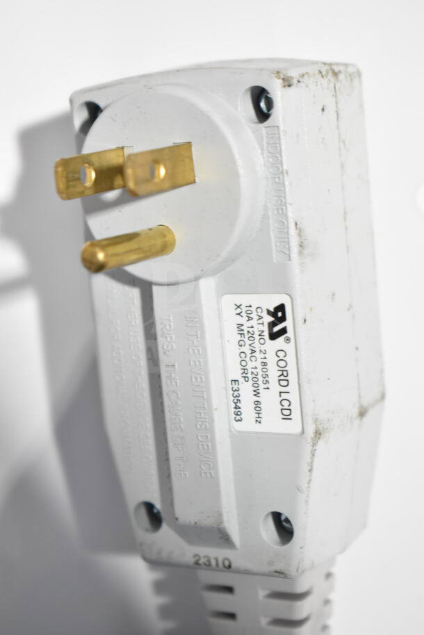 Coolblus PAC-A019K-05KR air conditioner plug, 115 volts, single phase, with LCDI label visible.