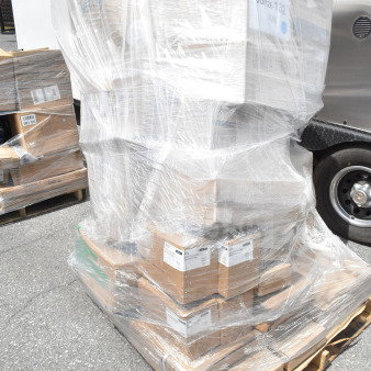 Pallet of 30 brand new scratch and dent items, including platters, wine glasses, containers, and tumblers.