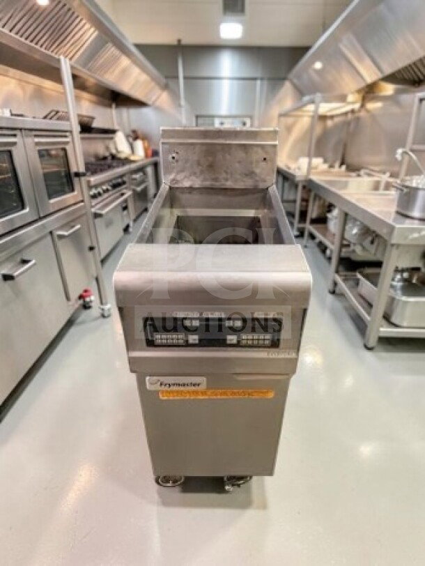 Frymaster PMJ135ESD single pot natural gas fryer, 40 lb capacity, in excellent condition, NSF certified, fully operational.
