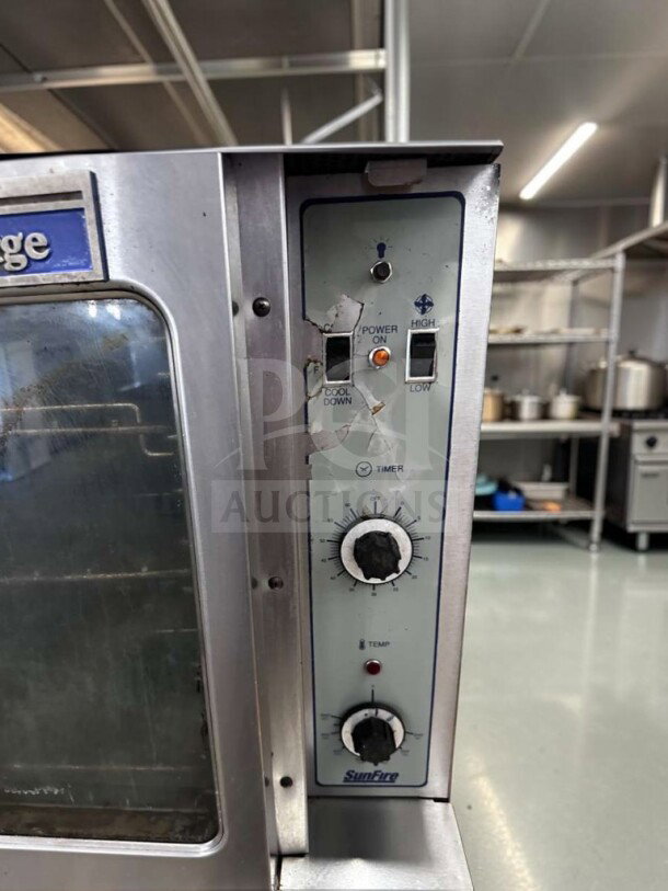 U.S. Range Sunfire SDG-1 commercial gas convection oven; intact control panel; single deck; fully tested; excellent condition.