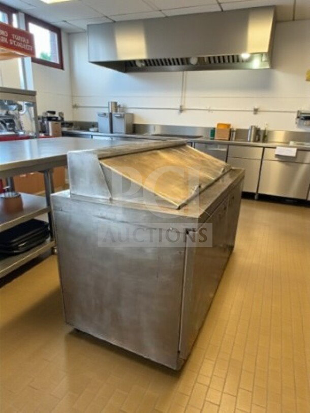 Flawless Delfield 4460NP-24M refrigerated prep table, 60" width, 24 pan capacity, 20.2 cu. ft., NSF/UL listed, fully tested.