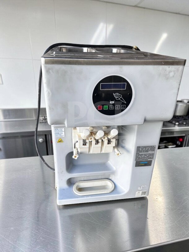 Carpigiani 193 SP/USA P soft serve ice cream machine, 2 flavor + twist, 3 phase, UL/NSF listed, excellent condition, tested operational.
