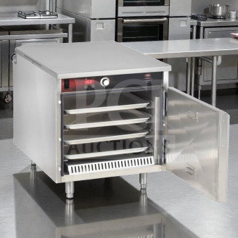 Food Warming HLC-1826-4(A) insulated heated holding cabinet, 4 pan capacity, 120V, fully operational, excellent condition.