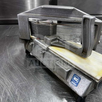 Nemco 55600-2 Easy Tomato Slicer, 1/4" cut, high-grade condition, fully tested, NSF listed, metal body with "Nemco" label.