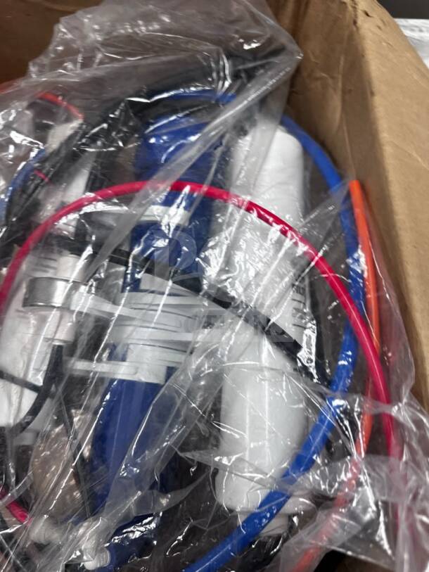 Home Master Reverse Osmosis System in original packaging, new condition, installation manual included. Model HOM-S-RO-1147.