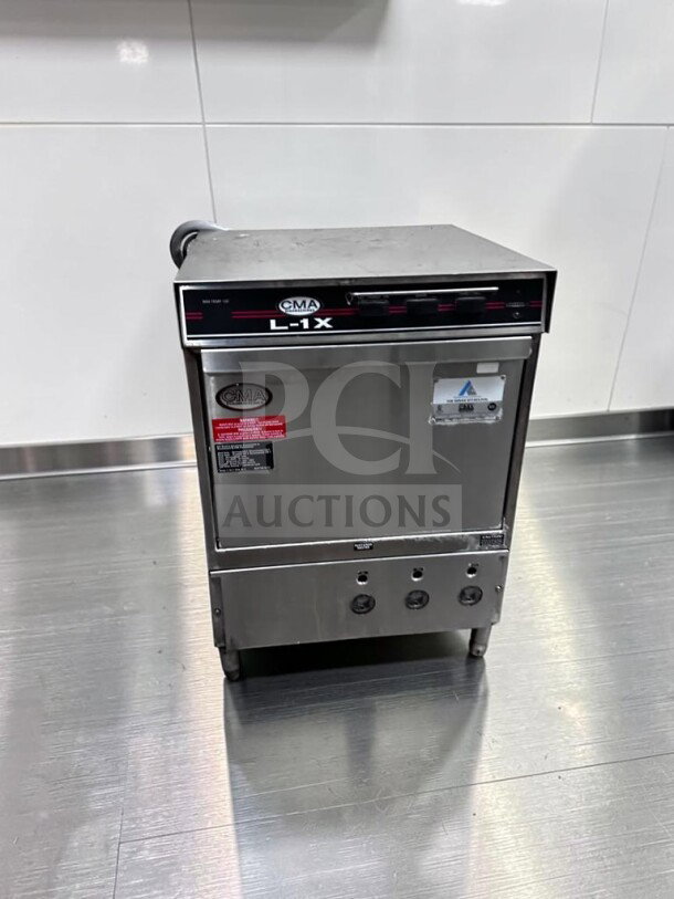 Remarkable CMA L-1X undercounter dishwasher, 24”, low-temp chemical sanitizing, fully tested, excellent condition.