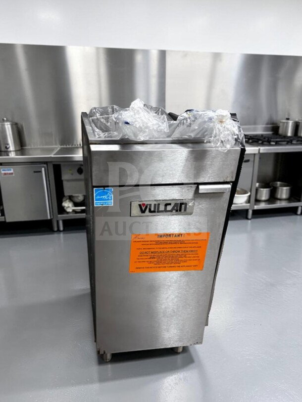 Vulcan 1VEG35M natural gas floor fryer in superb condition, 35-40 lb capacity, ENERGY STAR certified. Fully tested and operational.