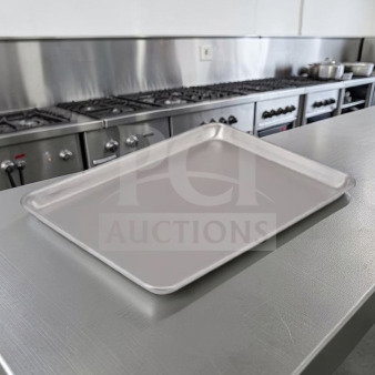 Commercial half-size aluminum sheet pan, model ALU-S-PAN-1173, by Commercial Kitchen Smallwares, in dependable condition.