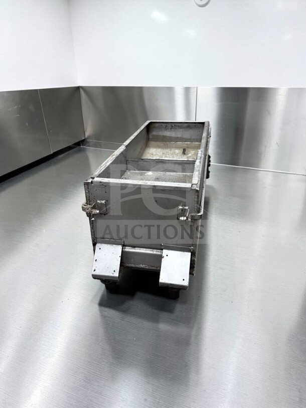Excellent condition commercial mobile fryer oil filtration system, stainless steel, portable, fully tested operational filter cart.