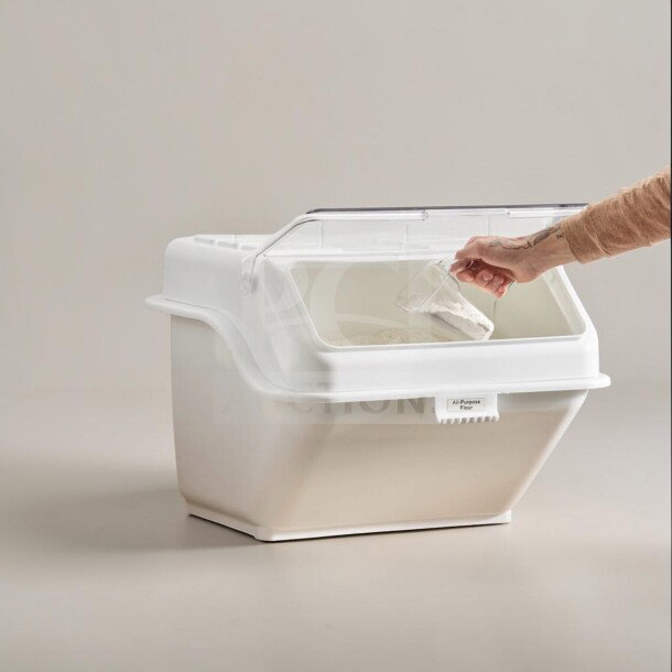 Pristine Baker’s Lane 176IB200 ingredient bin, 12.6-gallon capacity, flip lid, scoop included, NSF certified, ideal for commercial use.