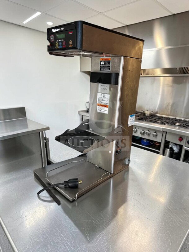 BUNN ITCB-DV 29" Trunk with Tray, Infusion Series, commercial tea & coffee brewer, NSF & UL listed, fully tested, stainless steel.