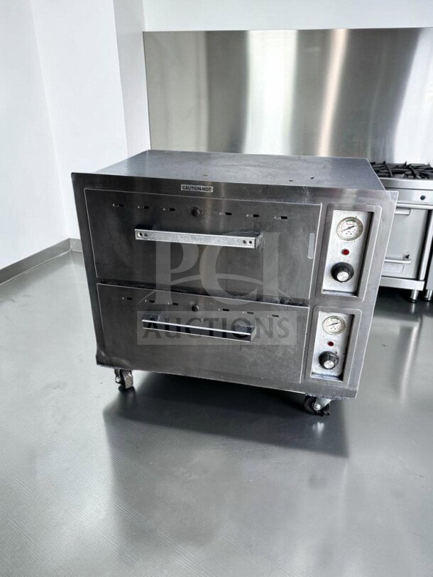 Merco Savory HFS-2B commercial 2-drawer food warmer, NSF & UL listed, fully tested, exceptional condition, 120V, stainless steel.
