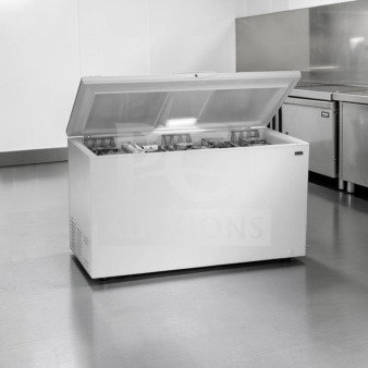 Kenmore Elite 253.16082108 chest freezer, 19-21 Cu. Ft., Energy Star, open lid, filled, excellent condition.