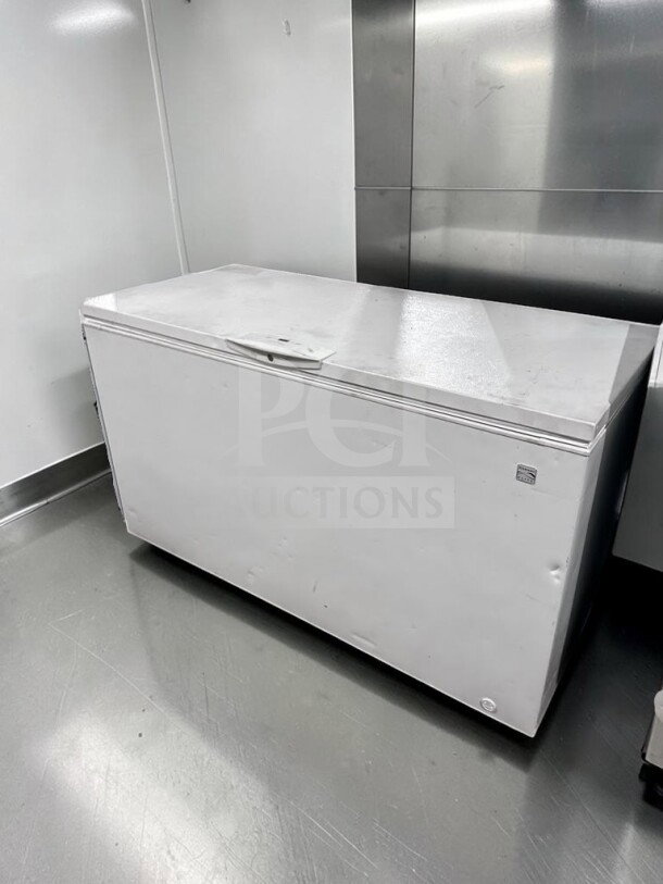 Kenmore Elite chest freezer, model 253.16082108, 19-21 cu. ft., Energy Star rated, in first-class condition.