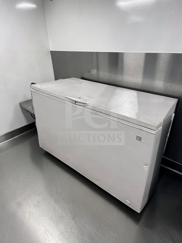 Kenmore Elite 253.16082108 chest freezer, 19-21 Cu. Ft., heavy-duty, Energy Star, first-class condition, fully tested.