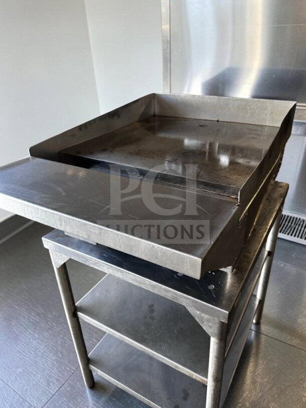 Imperial ITG-24 commercial gas griddle, top-tier condition, 24" with 1" steel plate, thermostatic controls, tested operational.