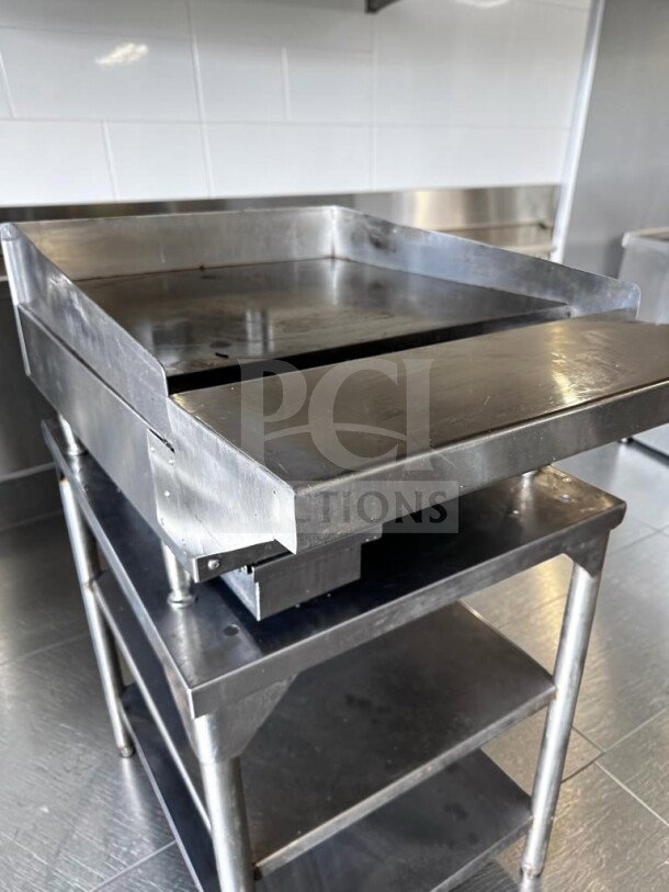 Imperial ITG-24, 24" commercial gas griddle with thermostatic controls, 1" steel plate, top-tier condition.