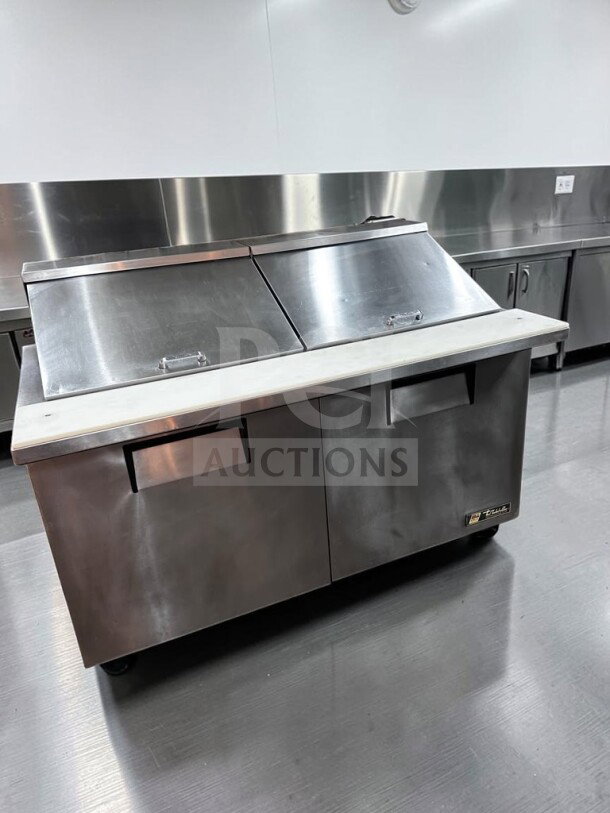 True TSSU-60-24M-B-ST-HC Mega Top Prep Table, stainless steel, superior condition, 24 pan capacity, fully tested.