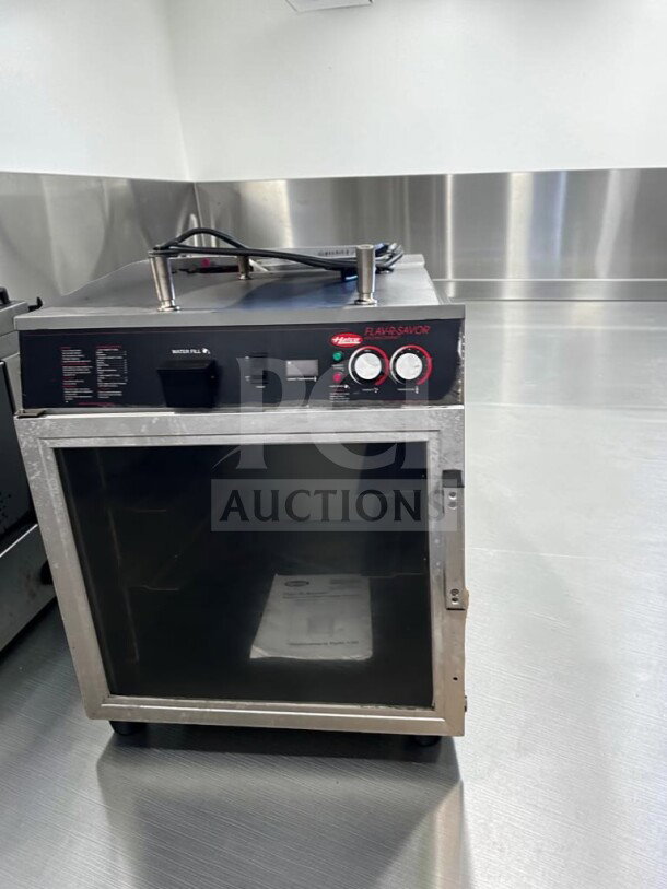 Hatco FSHC-6W1 Flav-R-Savor heated cabinet, 1/2 height, 6 pan capacity, 120V, fully tested, NSF & UL listed, good condition.