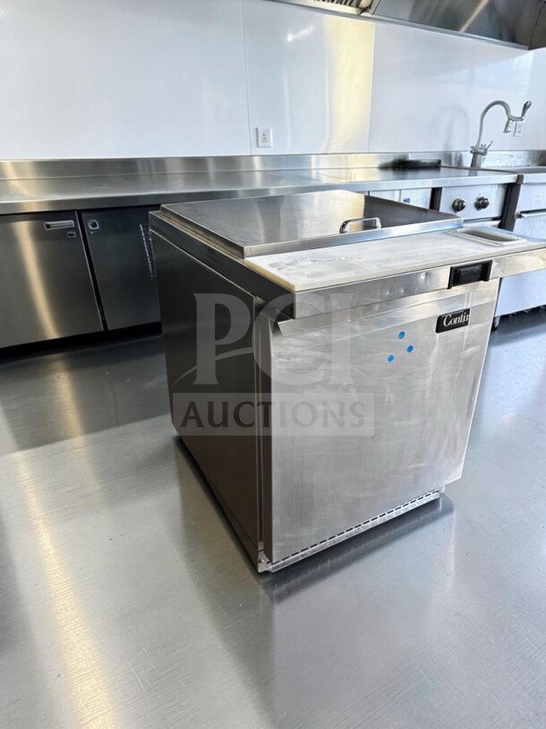 Continental SW27N12M refrigerated prep table in superb condition, 27" wide, 12 pan capacity, fully tested, 115V.