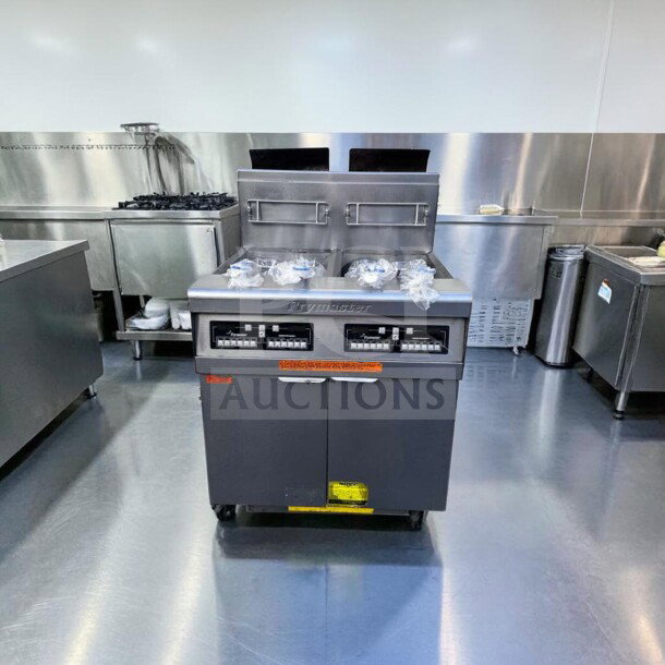 Frymaster FPP245 commercial gas fryer, prime condition, split pots, built-in filtration, fully tested and operational.