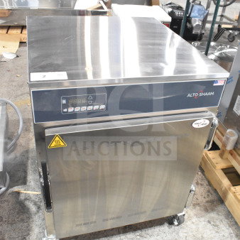 Brand new Alto Shaam 750-S mobile holding cabinet, 2023 model. Holds 10 food pans, 120V, 1 phase. Scratch and dent condition.