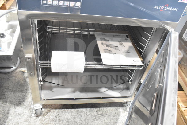 BRAND NEW Alto Shaam 750-S holding cabinet, mobile on casters, holds 10 food pans, 120V, 1 phase, scratch and dent condition.
