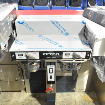 BRAND NEW 2025 Fetco CBS-52H15 commercial twin coffee brewer, slight scratch and dent. 120/208-240V, 1 Phase.