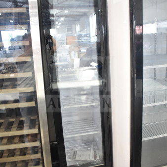 Brand new KoolMore single door merchandiser, scratch and dent, 110-120V, 1 phase, commercial use.
