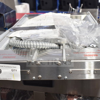 Brand new 2024 ServIt 423SW24THDBLA 24" double strip warmer, dual toggle controls, 120V, 1-phase. Scratch and dent.
