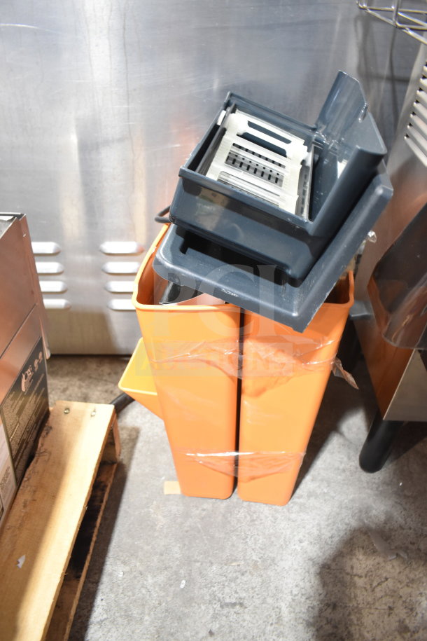 Zummo Z06C-N Countertop Nature Orange Juicer in excellent condition, 100-120V, 1 Phase; parts displayed on metal surface.