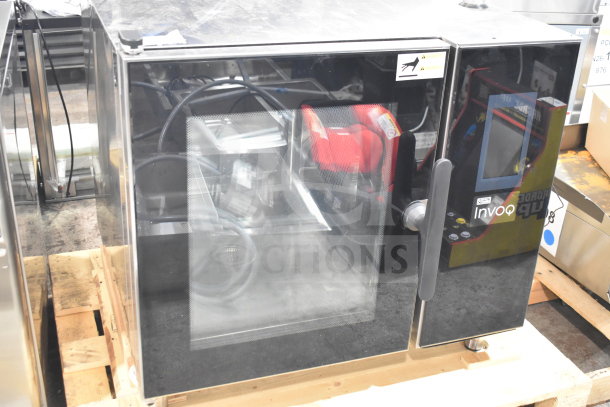 BRAND NEW SCRATCH AND DENT 2023 Blodgett Invoq Hybrid GN Combi Convection Oven, electric, 208-240V, 3 phase.