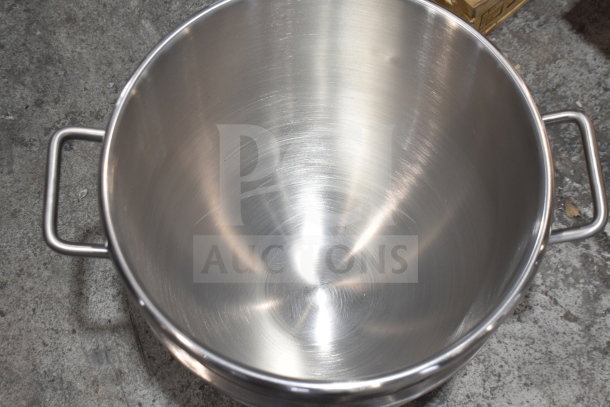 30 Qt. stainless steel mixing bowl, handles, new with scratches and dents, model 190HCM30MB.