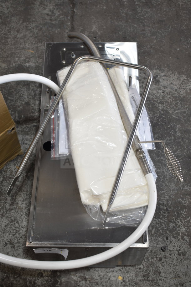 Brand new Frymaster PF50 portable fryer oil filter, 120V, 1 phase. Some visible scratches and dents, includes accessories.