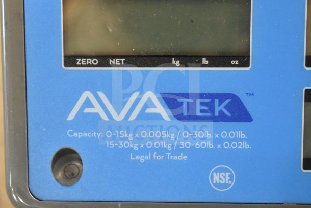 BRAND NEW AvaTek 334PCS60 digital price computing scale, 60 lb capacity, legal for trade, scratch and dent condition, NSF certified.