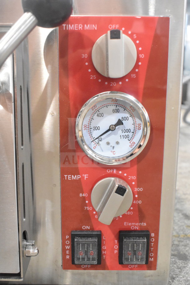 BRAND NEW Avantco 177DPO18S Single Deck Countertop Pizza/Bakery Oven with timer and temperature controls. 120V, 1 Phase.
