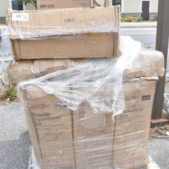 9 BRAND NEW SCRATCH AND DENT! Items Including Ingredient Bins. See Description for Details. 9 Times Your Bid!