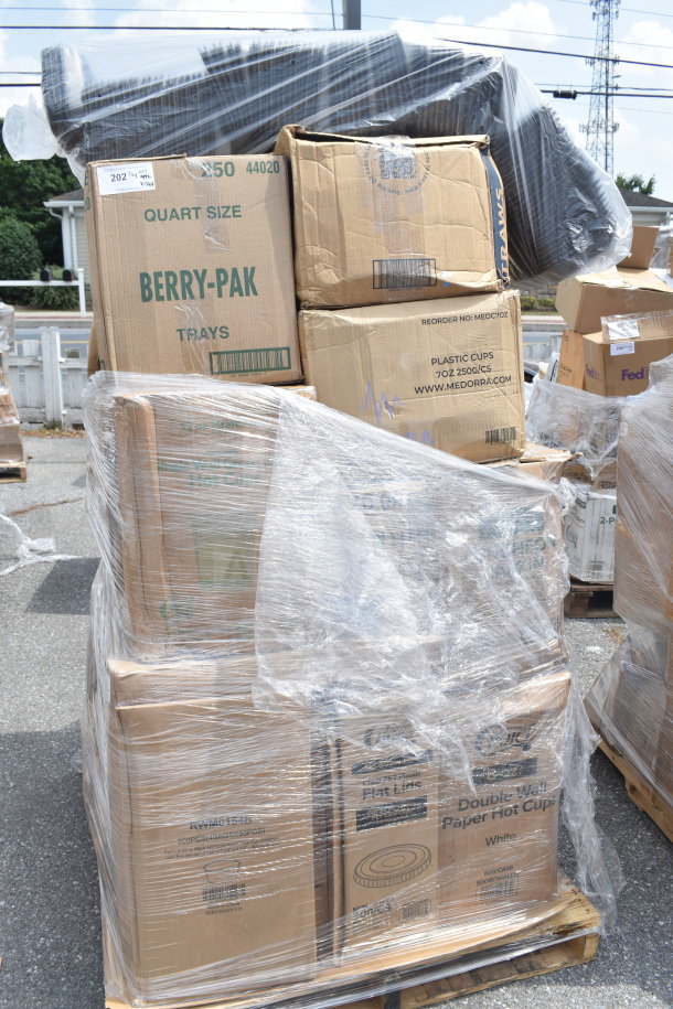 Sealed pallet of various packaging items including Berry-Pak trays, plastic cups, and hot cups, in new scratch and dent condition.