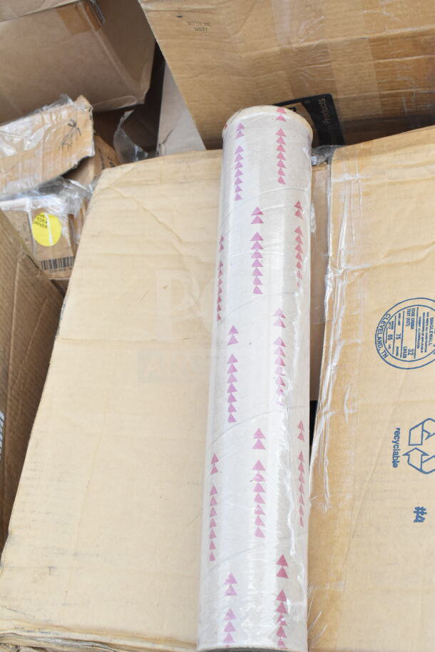 Cardboard boxes with protective packaging, including a roll wrapped in paper with red arrows, labeled "Recyclable" in blue.