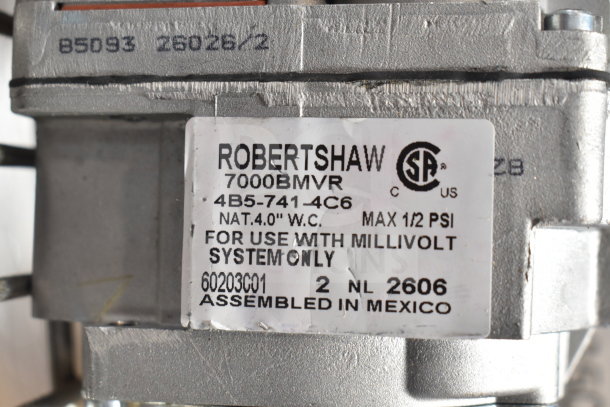 BRAND NEW Robertshaw 7000BMVR Gas Valve; scratch and dent condition; labeled for millivolt system use only.
