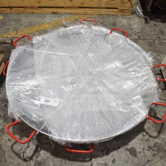 2 BRAND NEW SCRATCH AND DENT! Polished Carbon Steel Paella Pan. 2 Times Your Bid!