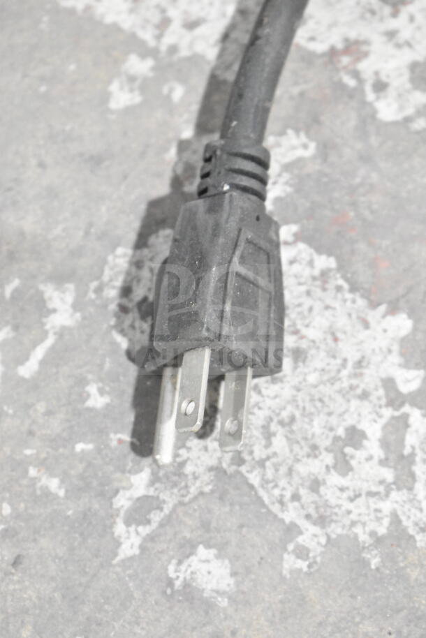 Power plug of KoolMore SR60V Commercial Freezer, 115 Volts, new condition, scratch and dent sale item.