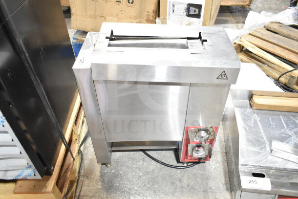 BRAND NEW Avantco 177CPBTR66A Commercial Vertical Bun Toaster, 120V, 1 Phase, stainless steel finish, minor scratches.