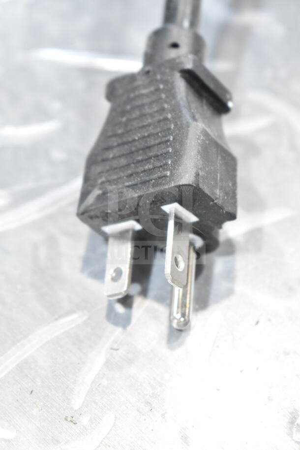 Avantco 177EG30N plug, showing standard three-prong design for 208/240V electric countertop griddle.