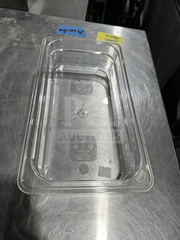 Cambro Camwear 32CW clear polycarbonate food pan, 1/3 size, 2.5" deep, excellent condition, visible model markings and measurements.