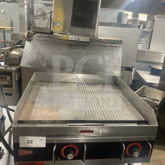Cecilware commercial countertop stainless steel electric charbroiler grill, used condition, features dual temperature controls.