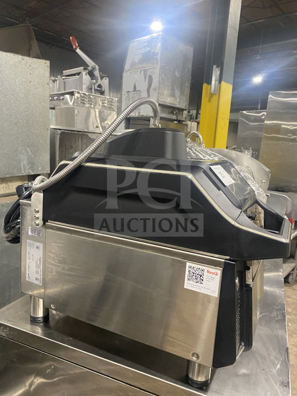 LATE MODEL 2017 Electrolux Commercial Infrared Flat Press, Model HSPP2RPRS, Stainless Steel, Digital Controls, SN 73510006.