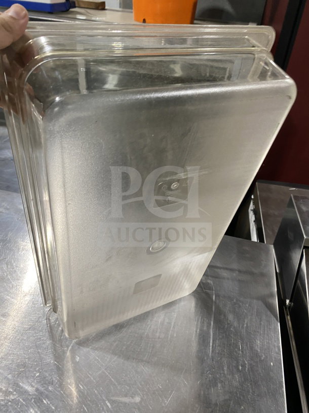 Thunder Group PLPA8001 polycarbonate food pan, 1/1 size with 4" depth. Clear, durable, excellent condition.