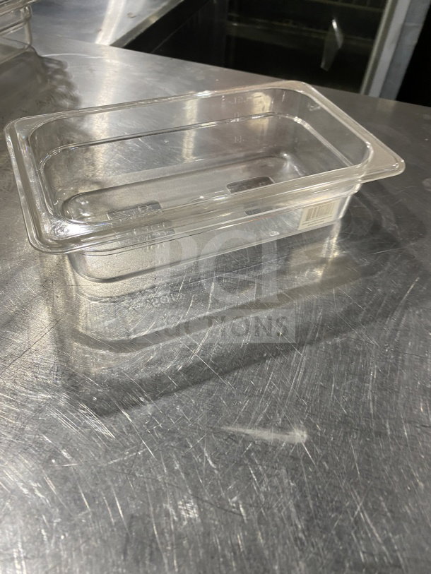 Thunder Group translucent food pan, model PLPA8142, 1/4 x 2.5", clear polypropylene, excellent condition.