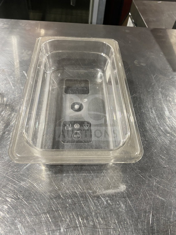 Thunder Group PLPA8142 food pan, translucent polypropylene, 1/4 size, 2.5" deep, commercial grade, excellent condition.